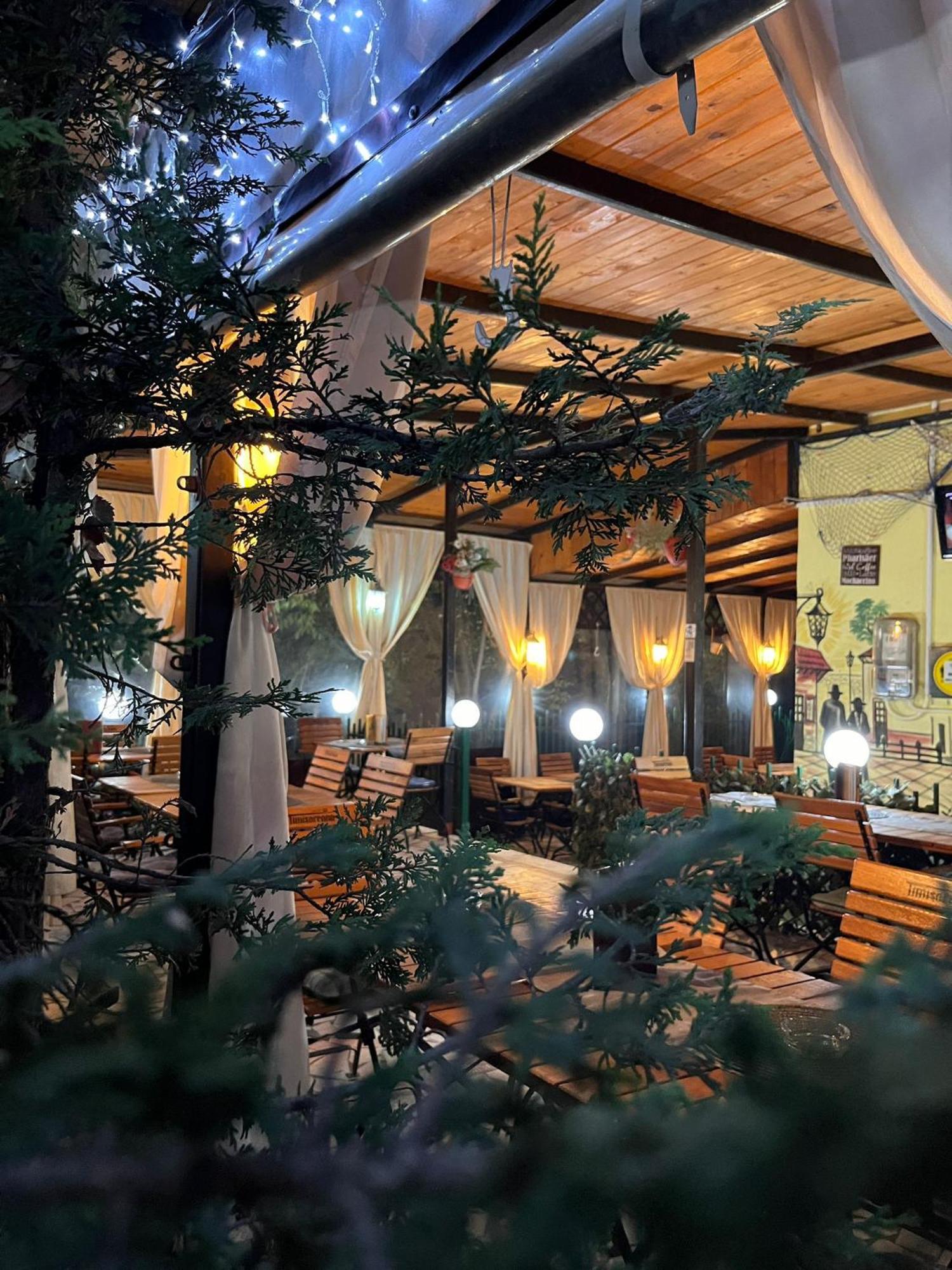 Pensiune Restaurant Arconi Năvodari Exterior foto
