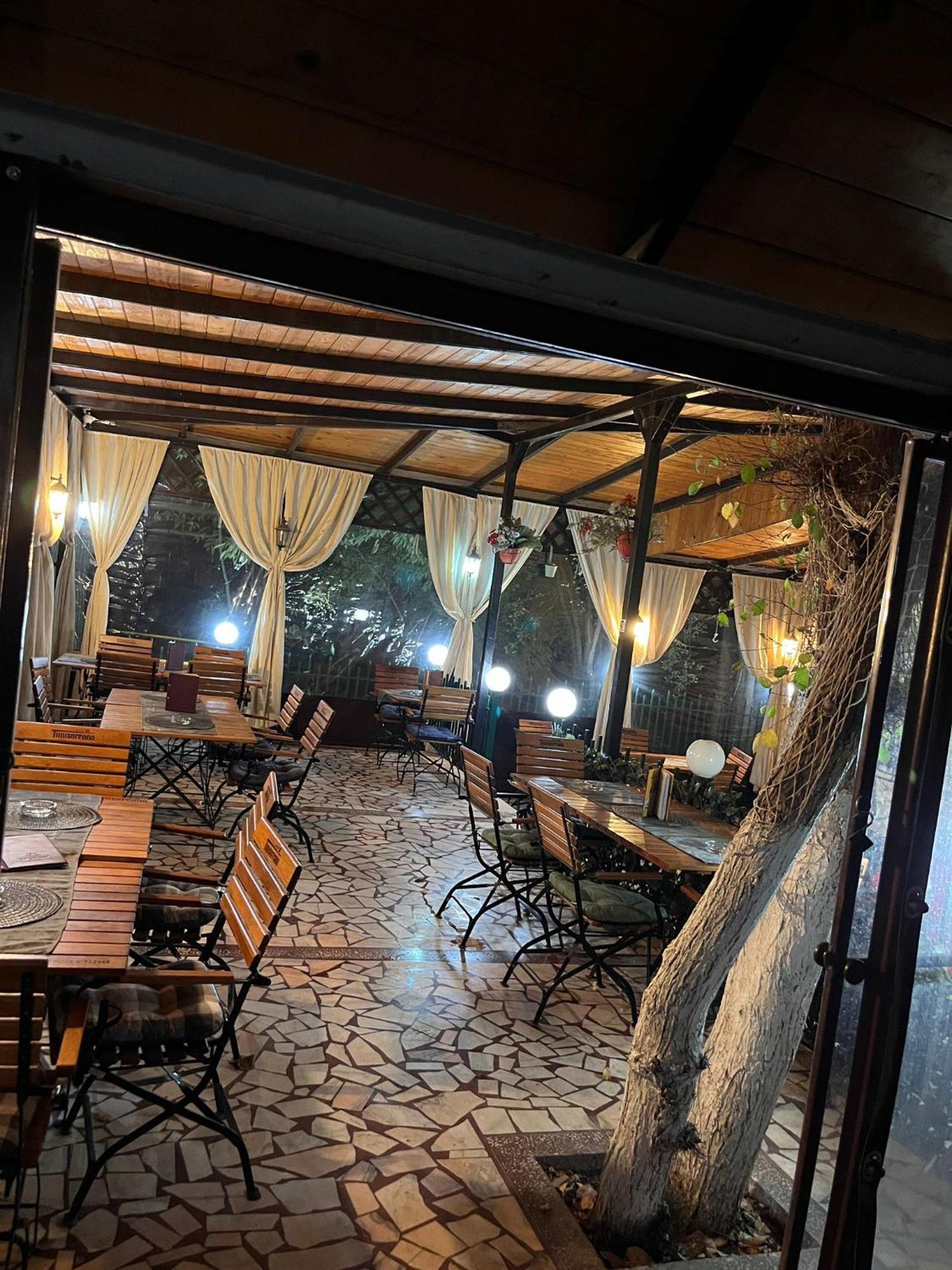 Pensiune Restaurant Arconi Năvodari Exterior foto